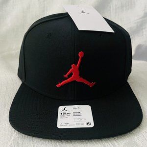 Air Jordan Nike Pro Jumpman Classics Snapback AR2118-010 Black Infrared Hat Cap